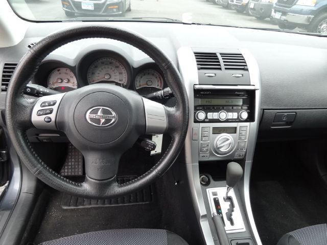 Scion tC 2008 photo 9