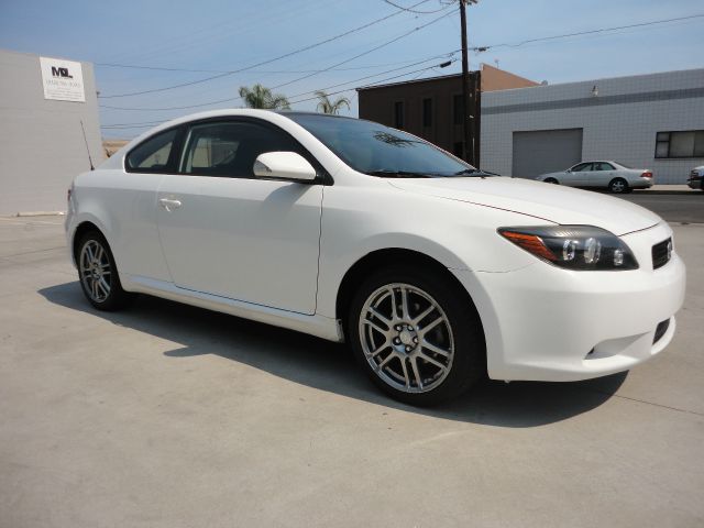 Scion tC 2008 photo 1