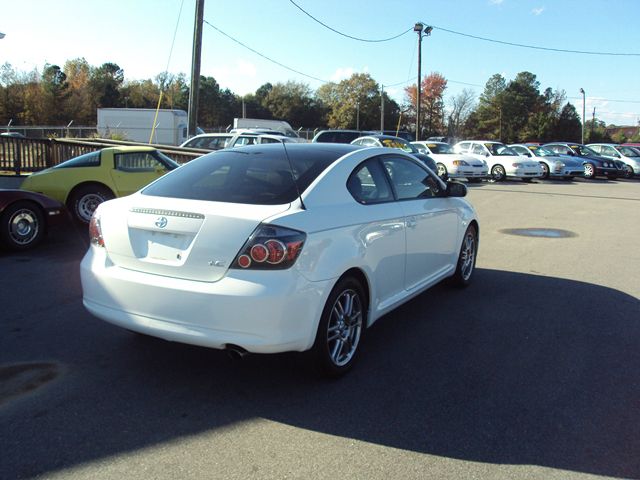 Scion tC 2008 photo 3