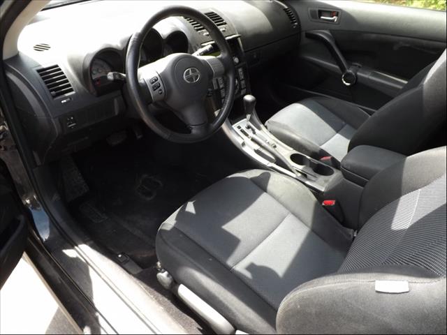 Scion tC 2008 photo 2