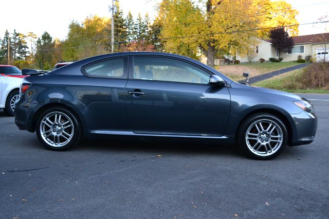 Scion tC 2008 photo 2