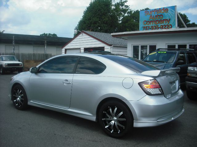 Scion tC 2008 photo 2