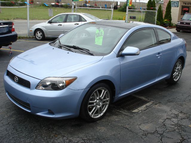 Scion tC 2008 photo 1