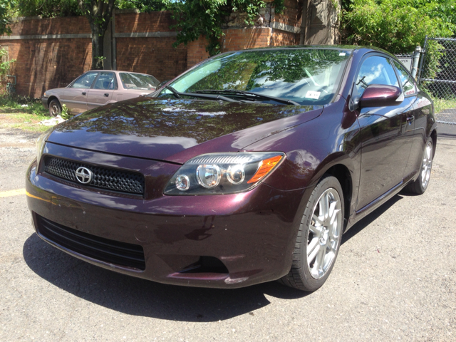 Scion tC 2008 photo 1