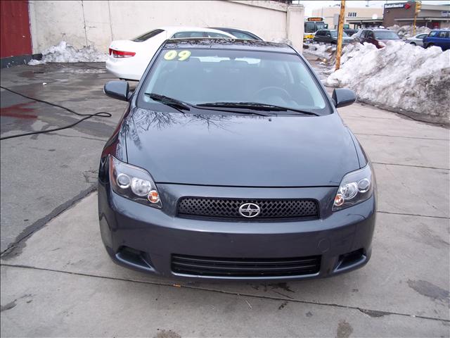 Scion tC 2009 photo 1