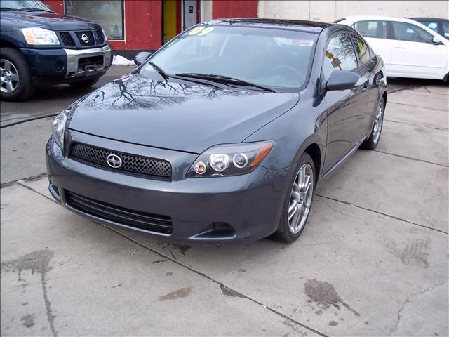 Scion tC 2009 photo 2