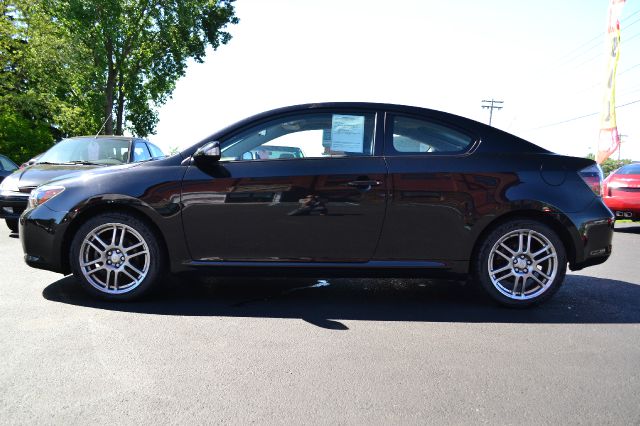 Scion tC 2009 photo 10