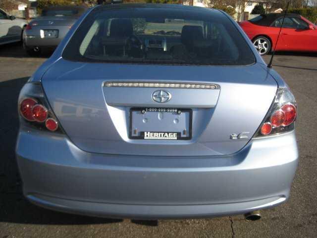 Scion tC 2009 photo 2