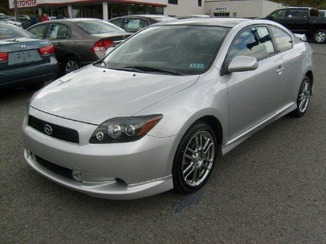 Scion tC 2009 photo 2