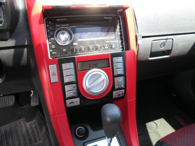 Scion tC 2009 photo 4