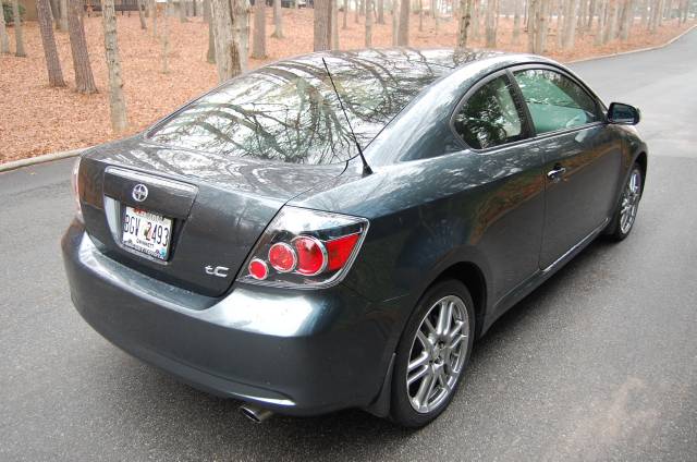 Scion tC 2009 photo 2