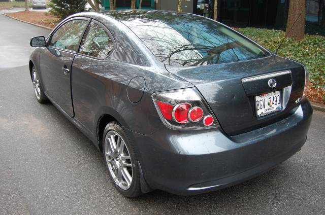 Scion tC 2009 photo 3