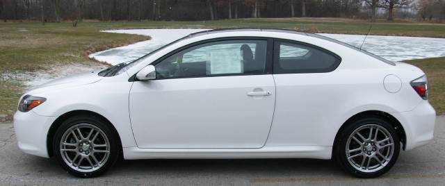 Scion tC 2009 photo 1