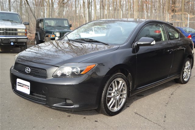 Scion tC 2009 photo 2