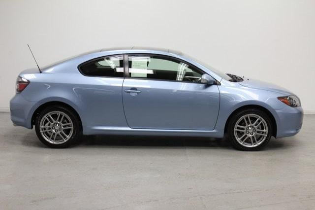 Scion tC 2009 photo 2