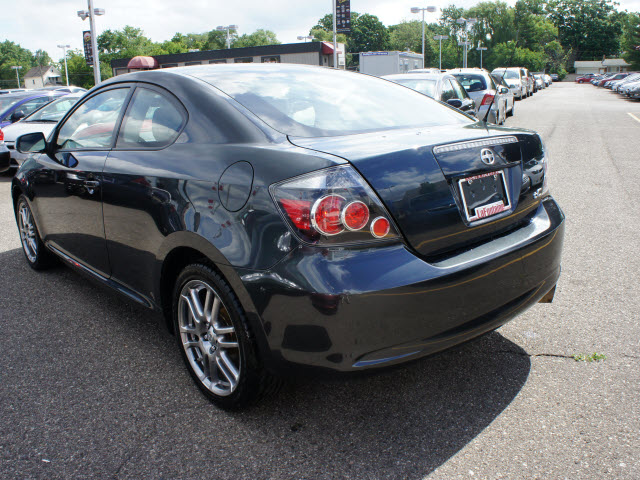 Scion tC 2009 photo 2