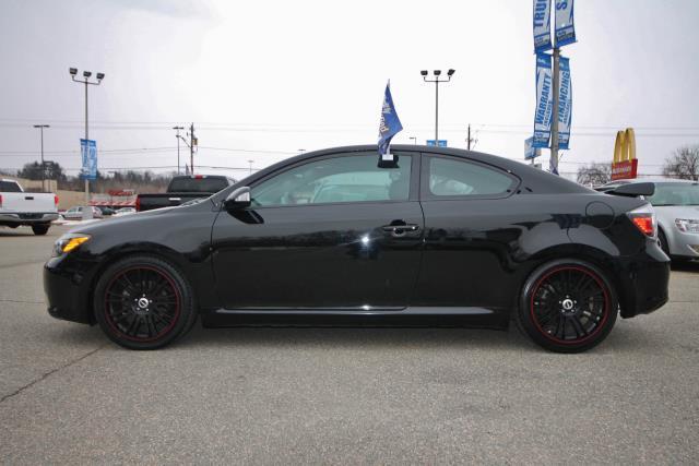 Scion tC 2009 photo 1