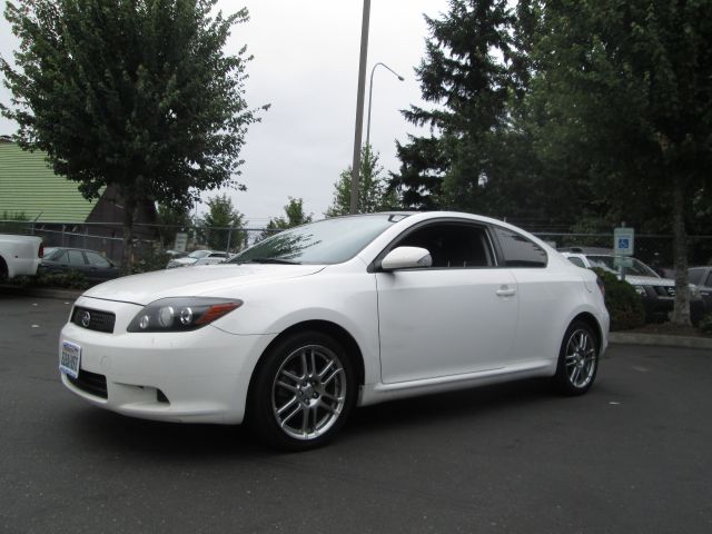 Scion tC 2009 photo 1