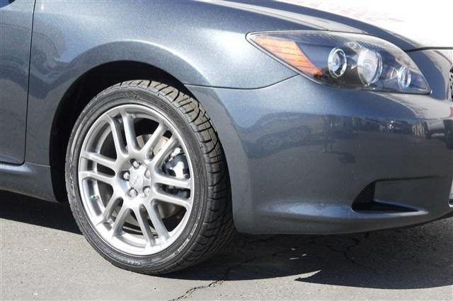 Scion tC 2009 photo 1