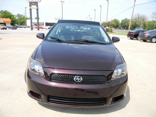 Scion tC 2010 photo 1