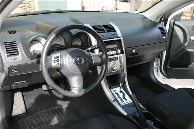 Scion tC 2010 photo 1