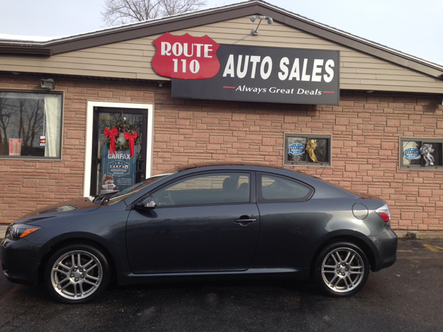 Scion tC 2010 photo 1