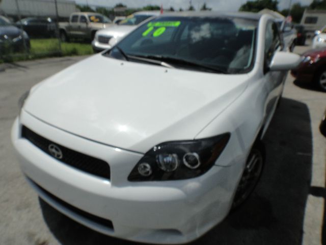 Scion tC 2010 photo 1