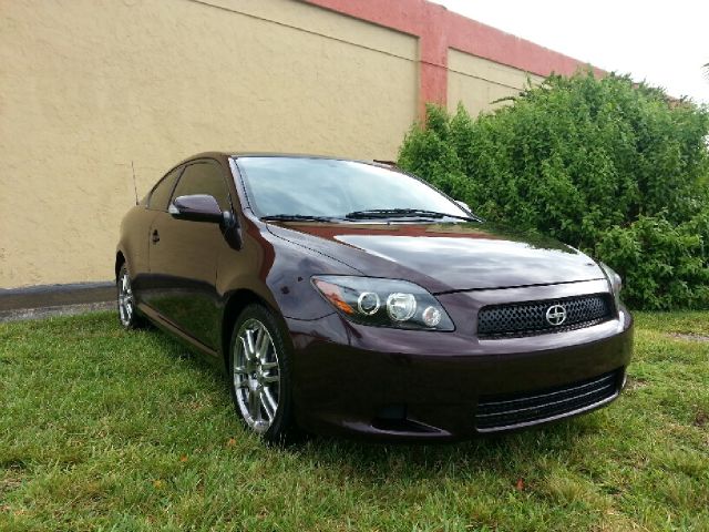 Scion tC 2010 photo 4