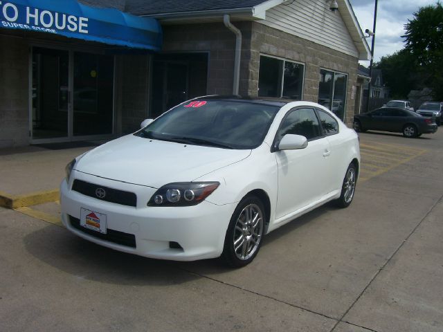 Scion tC 2010 photo 1