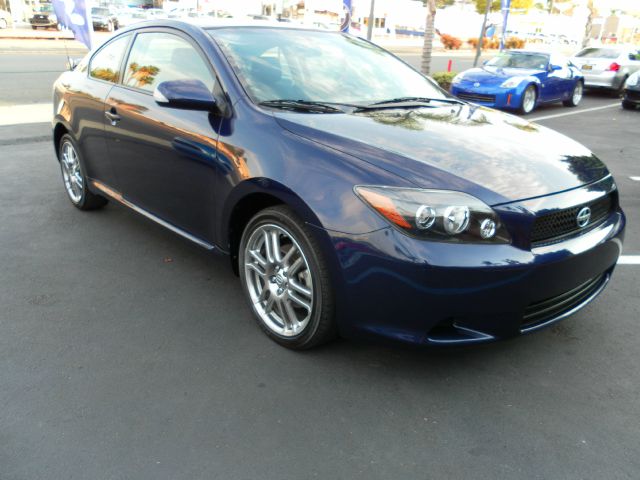 Scion tC 2010 photo 1