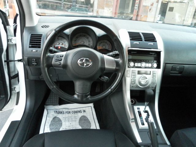 Scion tC 2010 photo 30