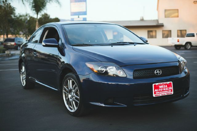 Scion tC 2010 photo 1