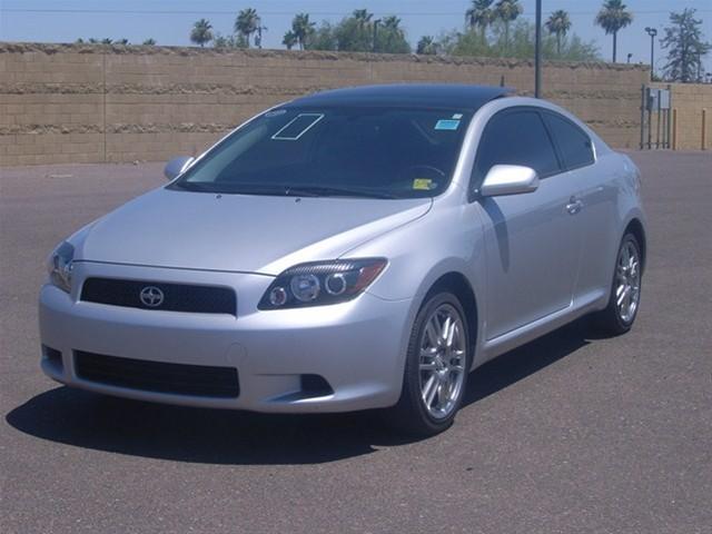 Scion tC 2010 photo 1