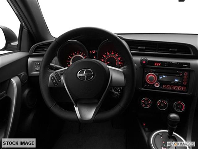 Scion tC 2011 photo 2