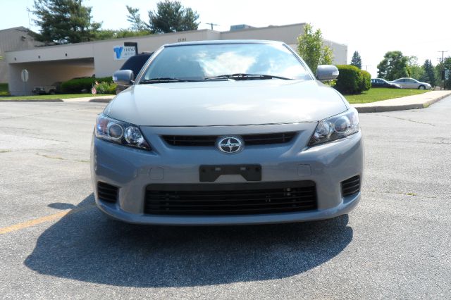 Scion tC 2011 photo 15