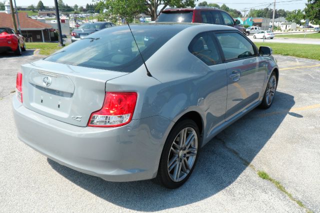 Scion tC 2011 photo 16