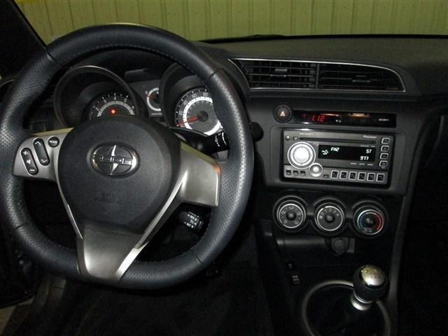 Scion tC 2011 photo 13