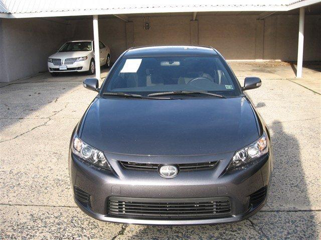 Scion tC 2011 photo 5