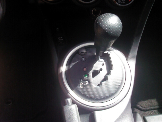 Scion tC 2011 photo 2