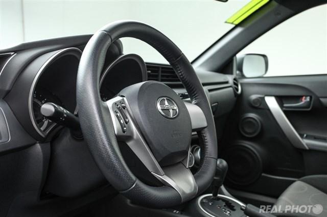 Scion tC 2011 photo 18