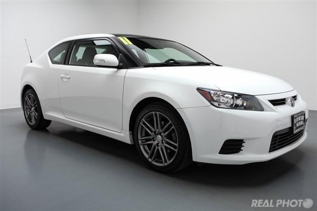 Scion tC 2011 photo 21