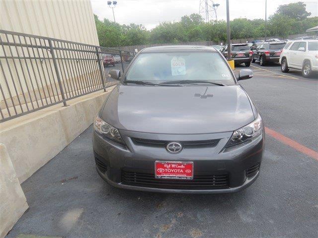 Scion tC 2012 photo 3