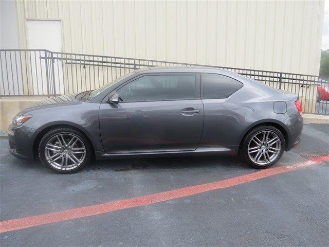 Scion tC 2012 photo 4