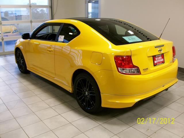 Scion tC 2012 photo 1