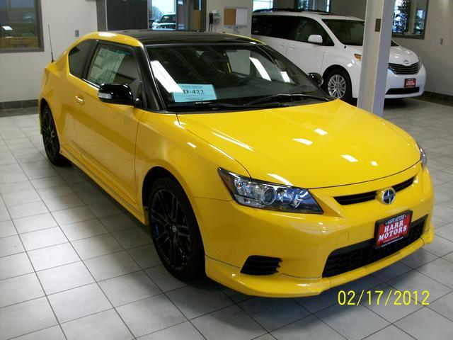 Scion tC 2012 photo 3