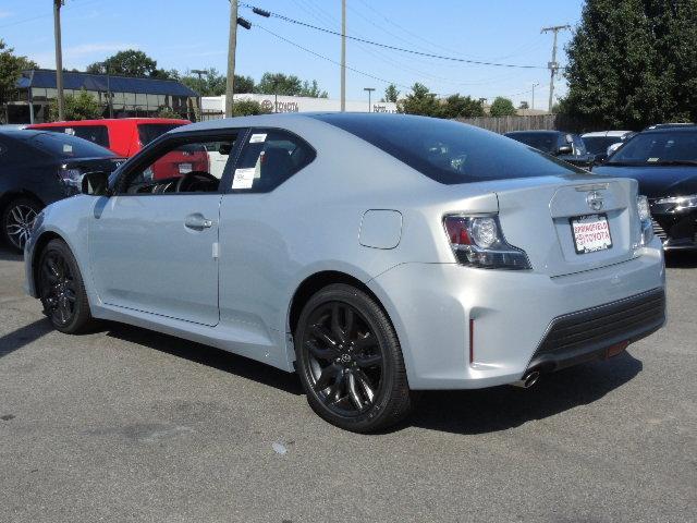 Scion tC 2014 photo 1