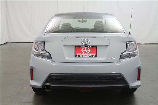 Scion tC 2014 photo 1