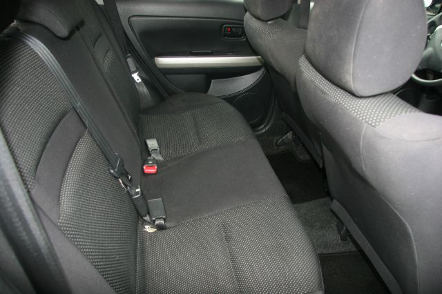 Scion xA 2005 photo 1