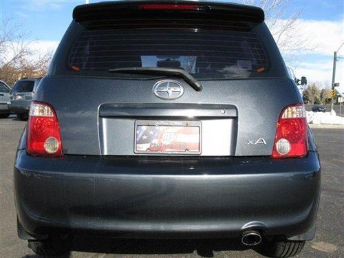 Scion xA 2006 photo 3