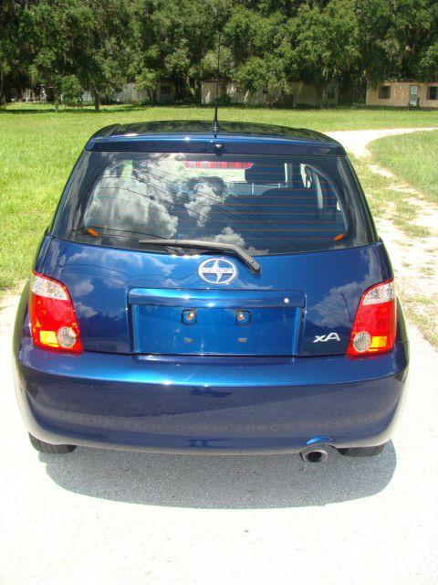 Scion xA 2006 photo 3